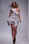 Pokaz Natasha TSU RAN — Belarus Fashion Week SS 2012 (ubrania i obraz: suknia koktajlowa biała)