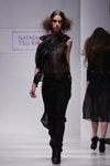 Desfile de Natasha TSU RAN — Belarus Fashion Week SS 2012 (looks: top negro transparente, pantalón negro)