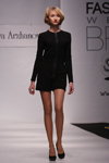 Desfile de Tanya Arzhanova — Belarus Fashion Week SS 2012 (looks: mono negro, zapatos de tacón negros)