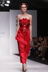 Belarus Fashion Week SS 2012 (наряды и образы: красное вечернее платье, рыжий цвет волос)