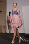 "День льна 2011" в Минске (наряды и образы: льняное розовое платье, телесные прозрачные колготки, белые туфли)