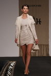 Show. Linum day 2011 (looks: linen white dress, nude sheer tights)