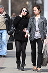 Moda en la calle en Minsk. 04/2011