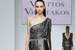 Modenschau von Vrettos Vrettakos — Volvo-Modewoche in Moskau SS2013