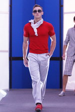 Comintern show — BelTeksLegProm. Autumn 2012 (looks: red t-shirt, grey trousers)