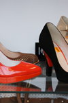 Обувь "Марко" — БелТЕКСлегпром. Осень 2012 (наряды и образы: красные туфли, красно-чёрные туфли)