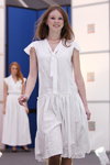 Pokaz Vitebsk STU — BelTEXlegprom. Jesień 2012 (ubrania i obraz: sukienka biała)