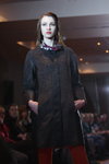 Эксклюзивный показ Белорусского Центра Моды осень-зима 2012/2013 (наряды и образы: чёрное пальто, красные колготки)