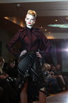 Эксклюзивный показ Белорусского Центра Моды осень-зима 2012/2013 (наряды и образы: красно-чёрная блуза, блонд (цвет волос))