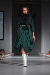 Открытие Riga Fashion Week SS13: Ingrida Zabere (наряды и образы: зеленое платье, белые сапоги)
