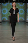 Pokaz Narciss — Riga Fashion Week SS13 (ubrania i obraz: spodnie czarne, top czarny, półbuty czarne)