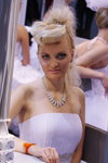 Brautfrisuren — Roza vetrov - HAIR 2012 (Looks: weißes Hochzeitskleid)