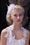Весільні зачіски наречених — Роза вітрів - HAIR 2012 (наряди й образи: біла весільна сукня)