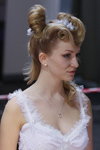 Весільні зачіски наречених — Роза вітрів - HAIR 2012 (наряди й образи: біла весільна сукня)