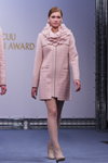 III конкурс на соискание Премии "Мода России" (наряды и образы: розовое пальто, белые фантазийные колготки, бежевые ботильоны)
