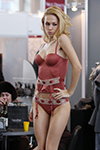Prezentacja LingaDore — Salon of Lingerie 2012 (stylizacje: , blond (kolor włosów), )
