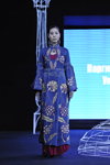 Театр национального платья — Art Week Style.uz 2012 (наряды и образы: синее платье с принтом)
