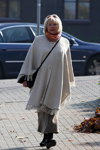 Minsk street fashion. 10/2012 (looks: white fringe cape, blond hair)