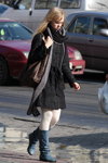 Minsk street fashion. 10/2012 (looks: white tights, black trench coat, sky blue boots, grey scarf, brown bag)