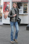 Minsk street fashion. 11/2012 (looks: blue jeans)
