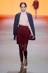 Studio Jux show — Amsterdam Fashion Week fw13/14 (looks: burgundy skirt, burgundy tights)