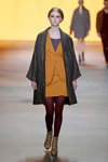 Studio Jux show — Amsterdam Fashion Week fw13/14 (looks: burgundy tights, orange skirt suit)