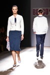 Показ BOSCO — Aurora Fashion Week Russia SS14 (наряды и образы: белая куртка, синяя юбка)