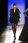 Показ Clarisse Hieraix — Aurora Fashion Week Russia SS14 (наряды и образы: чёрное платье с декольте, чёрные колготки, чёрные туфли)