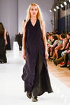 Modenschau von Ianis Chamalidy — Aurora Fashion Week Russia AW13/14 (Looks: schwarzes Abendkleid)