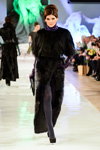 Pokaz Igor Gulyaev — Aurora Fashion Week Russia AW13/14 (ubrania i obraz: futro czarne)