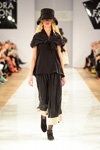 Паказ Lilia Kisselenko — Aurora Fashion Week Russia AW13/14 (нарады і вобразы: чорная шляпа)