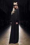 Показ Liza Odinokikh — Aurora Fashion Week Russia SS14 (наряды и образы: чёрное вечернее платье, блонд (цвет волос))