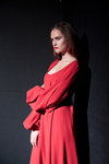 Präsentation von Tallinn Fashion Week — Aurora Fashion Week Russia SS14 (Looks: rotes Kleid)