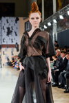 Modenschau von Tanya Kotegova — Aurora Fashion Week Russia AW13/14 (Looks: schwarzes transparentes Kleid)