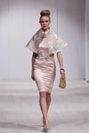 Desfile de Denis Durand — Belarus Fashion Week by Marko SS2014 (looks: vestido de cóctel rosa, zapatos de tacón dorados)