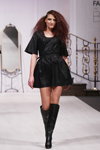 Modenschau von Harydavets&Efremova — Belarus Fashion Week by Marko SS2014 (Looks: schwarzes Mini Kleid, schwarze Stiefel)