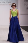 Desfile de Karina Galstian — Belarus Fashion Week by Marko SS2014 (looks: vestido de noche azul)