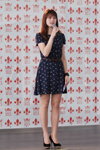 Кастинг — Міс Мінськ 2013 (наряди й образи: сіня сукня з принтом, чорні туфлі, коричневий ремінь)