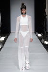 Показ Anne Sofie Madsen — Copenhagen Fashion Week SS14 (наряды и образы: белое прозрачное платье, белые трусы, пучок (причёска))
