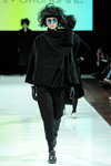 Pokaz Ivan Grundahl — Copenhagen Fashion Week AW13/14 (ubrania i obraz: żakiet czarny, spodnie czarne, okulary przeciwsłoneczne)