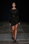 Показ Jean//phillip — Copenhagen Fashion Week SS14 (наряды и образы: чёрное платье, чёрный ремень)