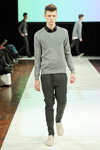 Modenschau von Placed By Gideon — Copenhagen Fashion Week AW13/14 (Looks: grauer Pullover)
