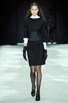 Показ Sand — Copenhagen Fashion Week AW13/14 (наряды и образы: чёрные колготки в горошек, чёрные туфли)