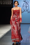 Pokaz Anna Ovchinnikova — DnN SPbFW ss14 (ubrania i obraz: suknia wieczorowa czerwona)