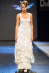 Anna Subbotina show — DnN SPbFW ss14 (looks: white wedding dress, white pumps)
