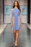 Показ Fabric Fancy — Дефиле на Неве SS2014 (наряды и образы: голубое платье, бежевые босоножки)