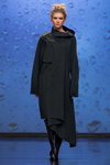 Pokaz Harlen — DnN SPbFW ss14 (ubrania i obraz: palto czarne)