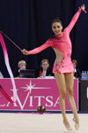 Djamila Rakhmatova. Djamila Rakhmatova — Puchar Świata 2013 (ubrania i obraz: trykot gimnastyczny w kolorze fuksji)