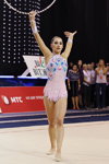 Katsiaryna Halkina. Katsiaryna Halkina — Weltcup 2013 (Looks: rosaner Gymnastikanzug)