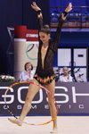 Mariya Kadobina. Mariya Kadobina — Weltcup 2013 (Looks: schwarzer Gymnastikanzug)